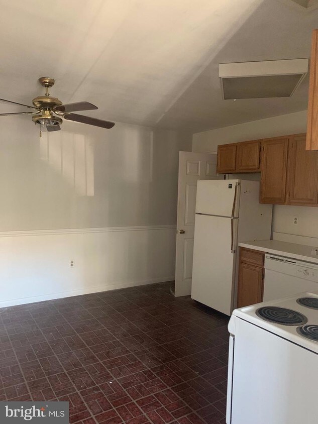 Foto principal - 3500 Ainslie St