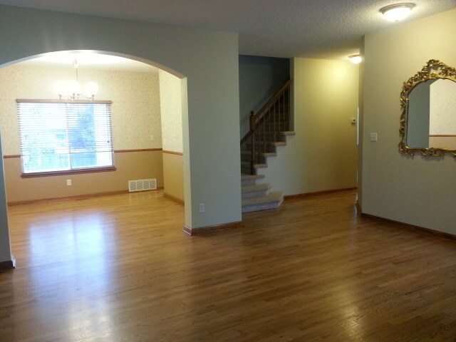 Foto del edificio - 2025 Bramblwood Ln