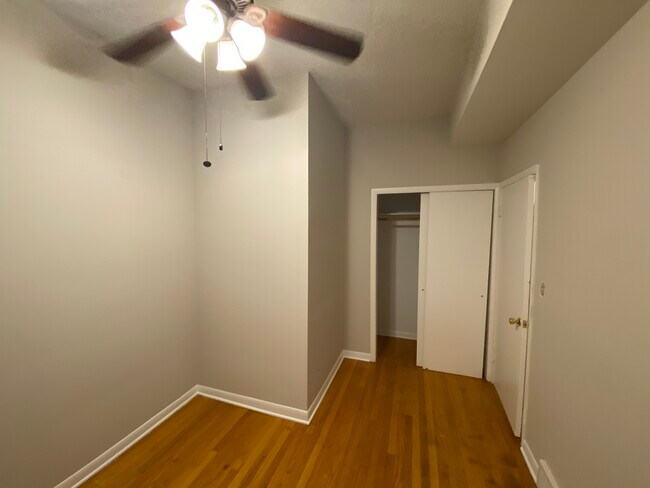 Foto del edificio - 4530 N Lincoln Ave