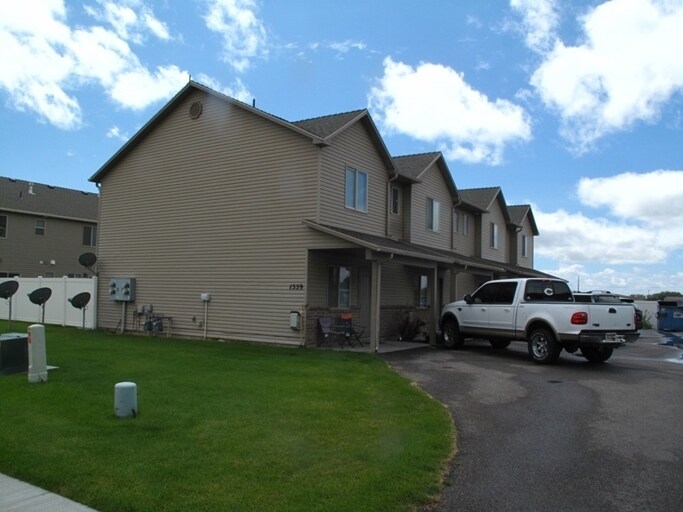 Primary Photo - 1537 N Stevens Dr