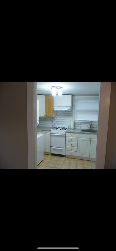 Photo - 2-2 Branford St (Norwalk, CT)