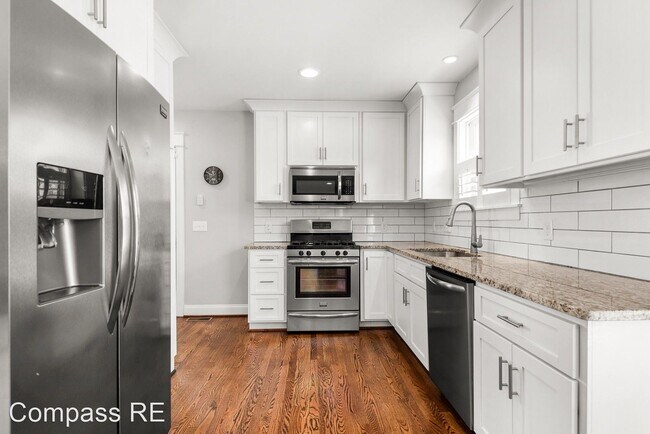 Foto del edificio - 4 br, 2.5 bath House - 2837 Bronte Ave.