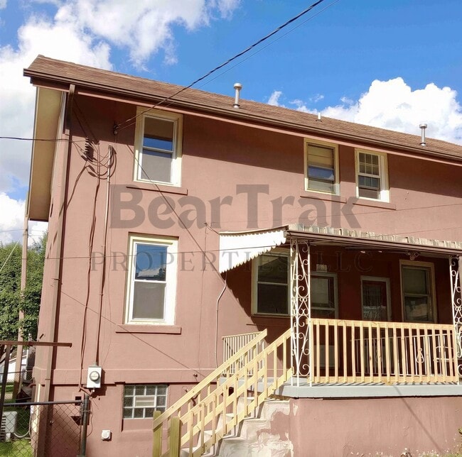 Building Photo - 11 4th St