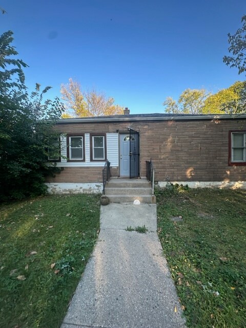 Primary Photo - 4470 N 37th St