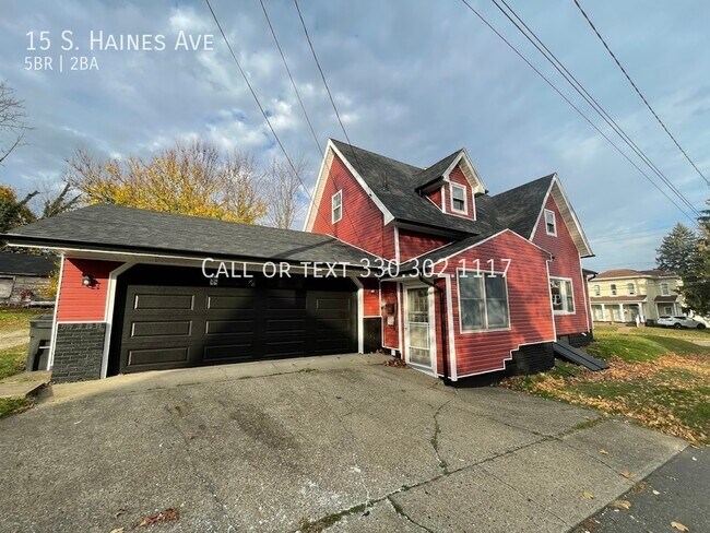 Foto del edificio - Five bedroom two bathroom home for rent