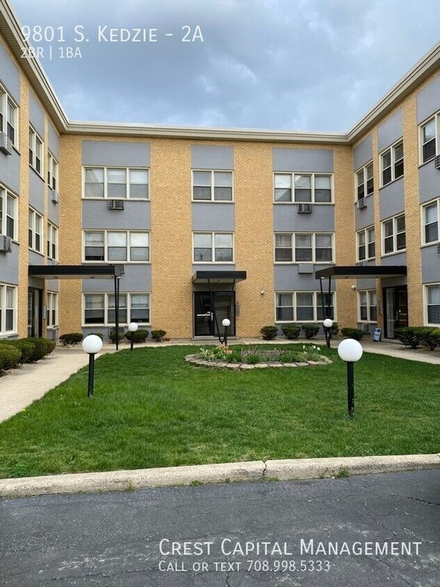 Foto principal - 9807 S Kedzie Ave