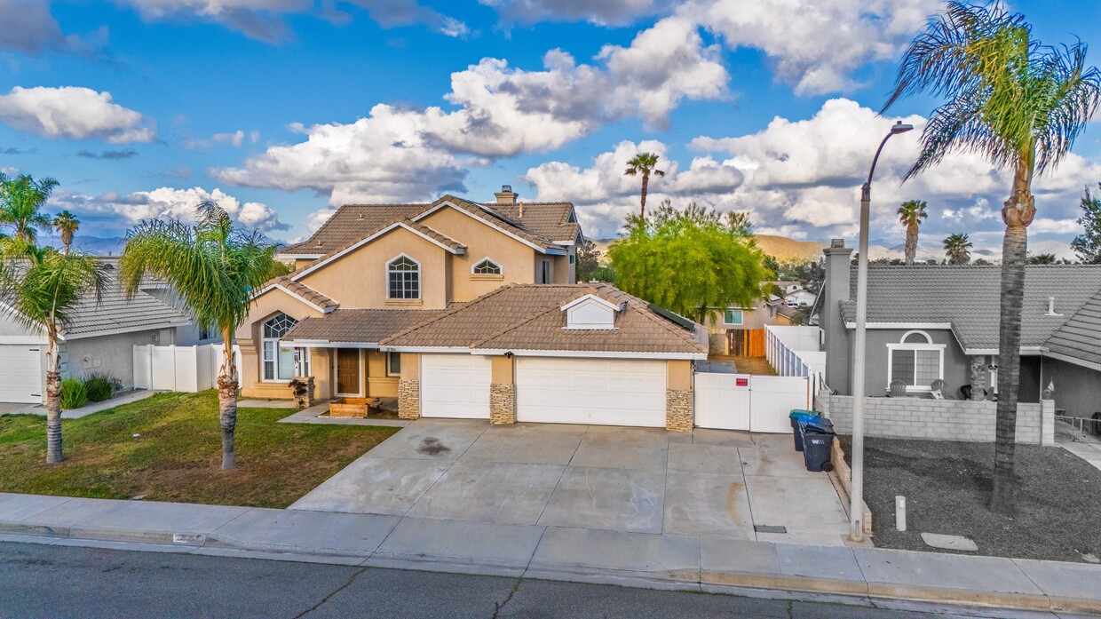 Primary Photo - 28788 Phoenix Way