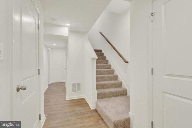 Foto del edificio - 105 Homestead Dr