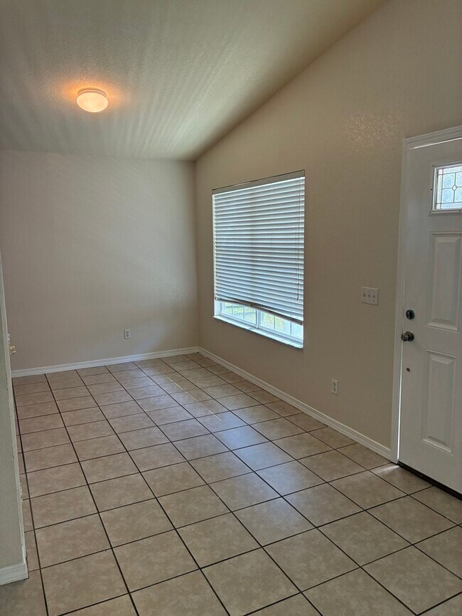 Building Photo - Beautiful 3/2 House in Bay St. Louis