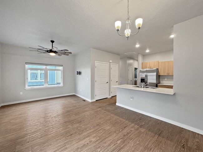 Foto del edificio - 4265 N Reed Ln