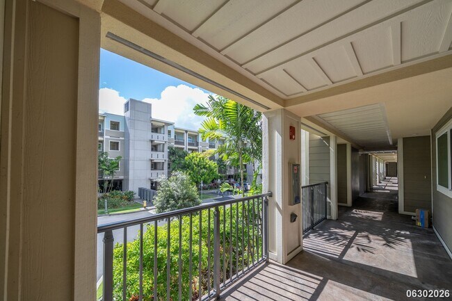 Foto del edificio - $3,300 / 1BR • 1BA • 757 SF • First-Floor Ka Malanai Condo | Available Now! (Kailua)
