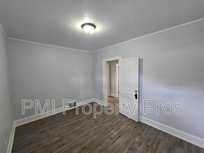 Building Photo - 3895 Dr. William Finlayson St