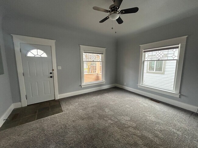 Foto del edificio - 2 Bedroom Home Near Downtown Ellensburg