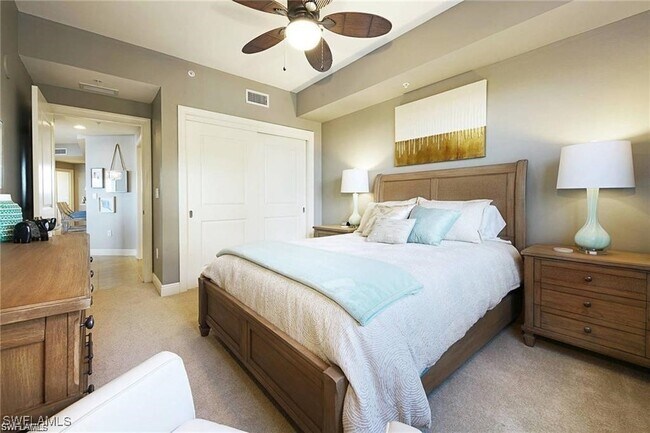 Foto del edificio - 5781 Cape Harbour Dr