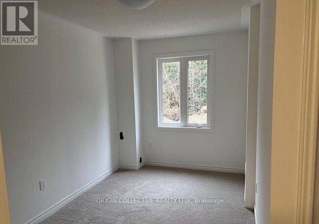 Building Photo - 34 Milson Cres