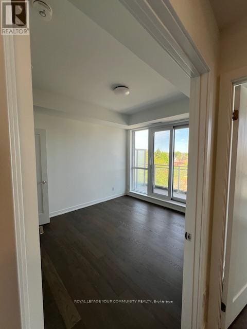 Photo du bâtiment - 8888-8888 Yonge St