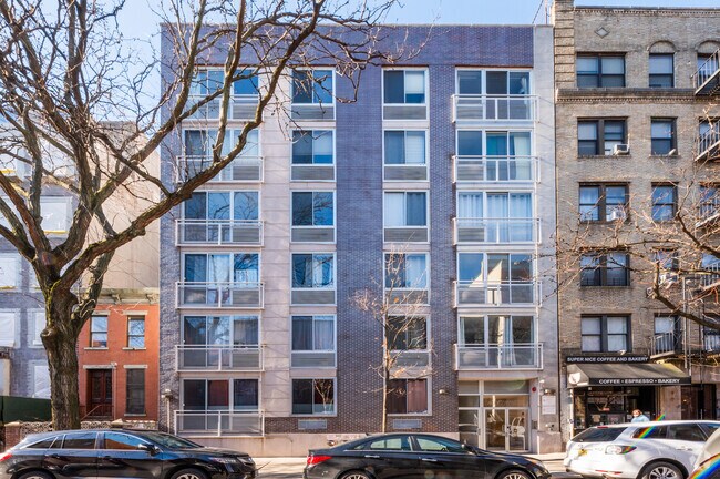 Building Photo - 160 E 117th St