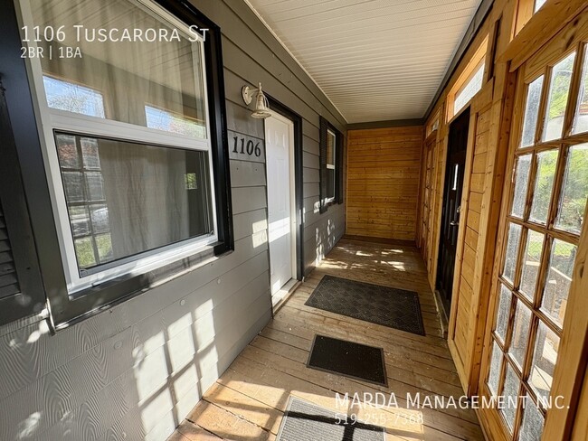 Building Photo - CHARMING 2 BED/1 BATH BUNGALOW + UTILITIES! 1 MONTH FREE RENT!!