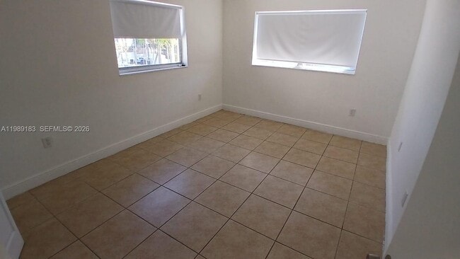 Foto del edificio - 8782 SW 12th St