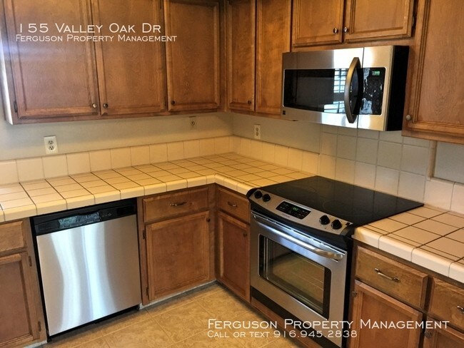 Building Photo - 155 Valley Oak Dr