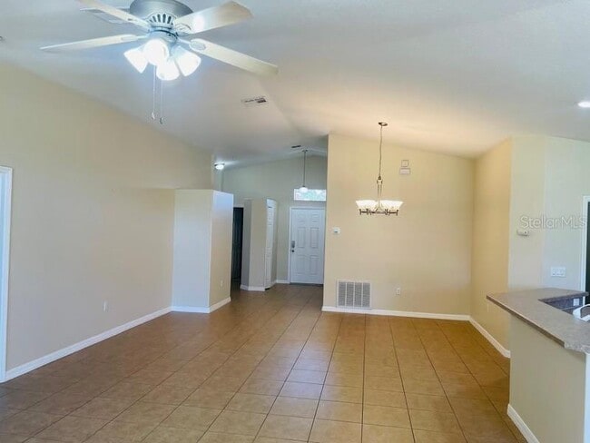 Building Photo - 308 Jessamine Dr