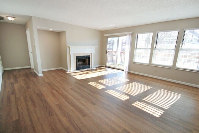 Building Photo - 324 Shirley Ridge Dr