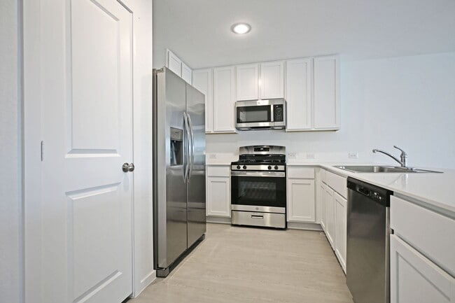 Building Photo - 463 River Run Wy