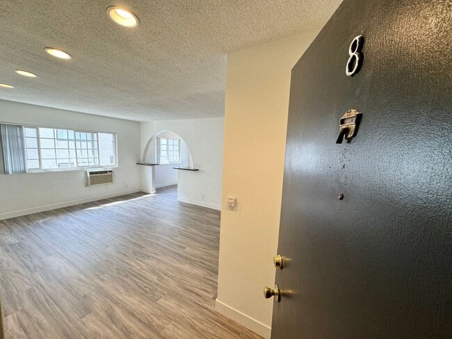 Building Photo - 3631 Midvale Ave