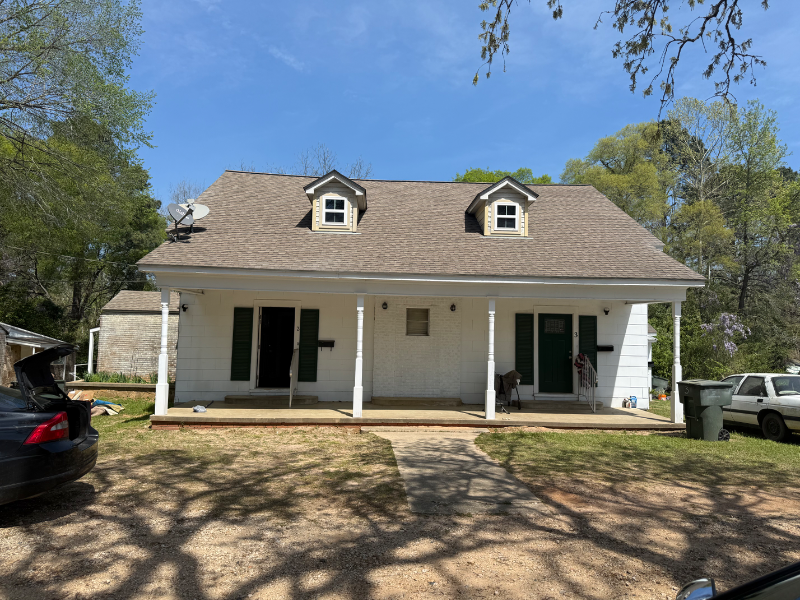 Foto principal - 1715 E Main St