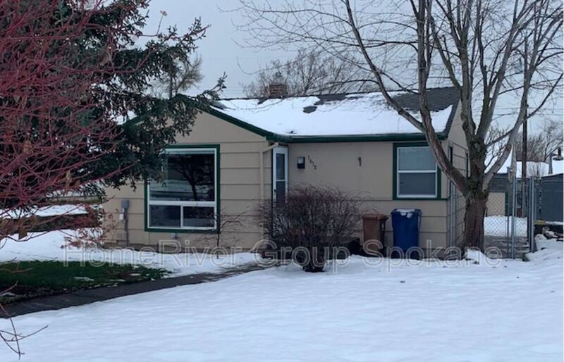 Primary Photo - 1615 W Glass Ave