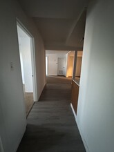 Building Photo - 617 N Park St