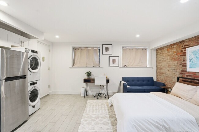 Building Photo - 131 Loisaida Ave