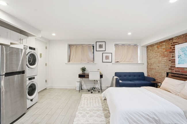 Building Photo - 131 Loisaida Ave