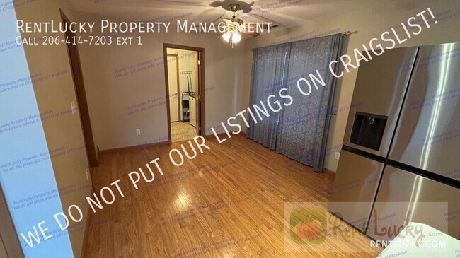 Foto del edificio - 9441 Country Hollow Dr E