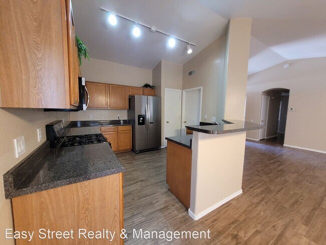 Building Photo - 3 br, 2 bath House - 8547 W Missouri Ave