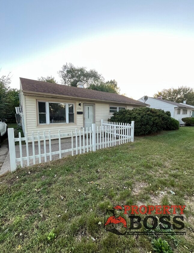 Foto principal - 2717 E 22nd Ave
