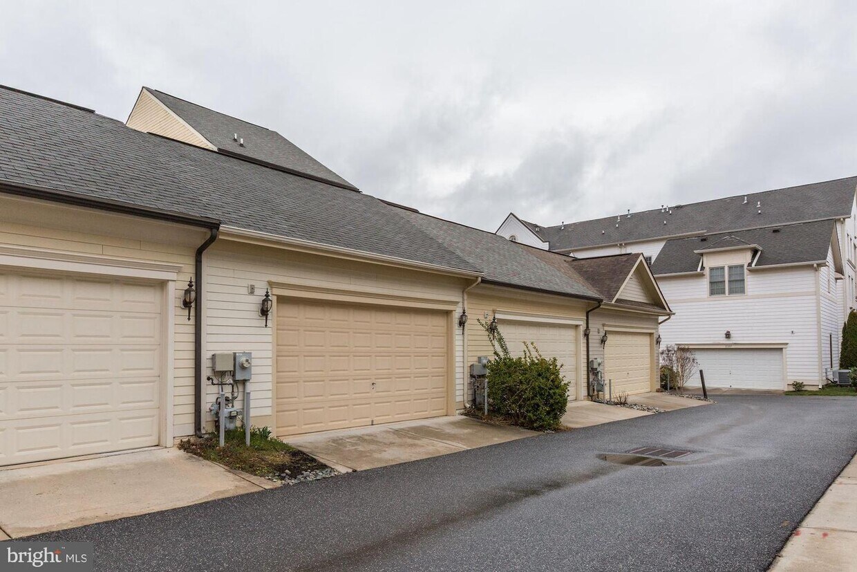 7666 President St, Fulton, MD 20759 Townhouse for Rent in Fulton, MD