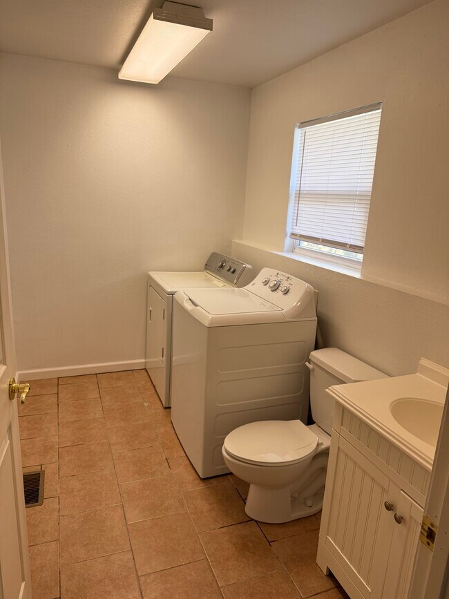 Foto del edificio - 805 4th St