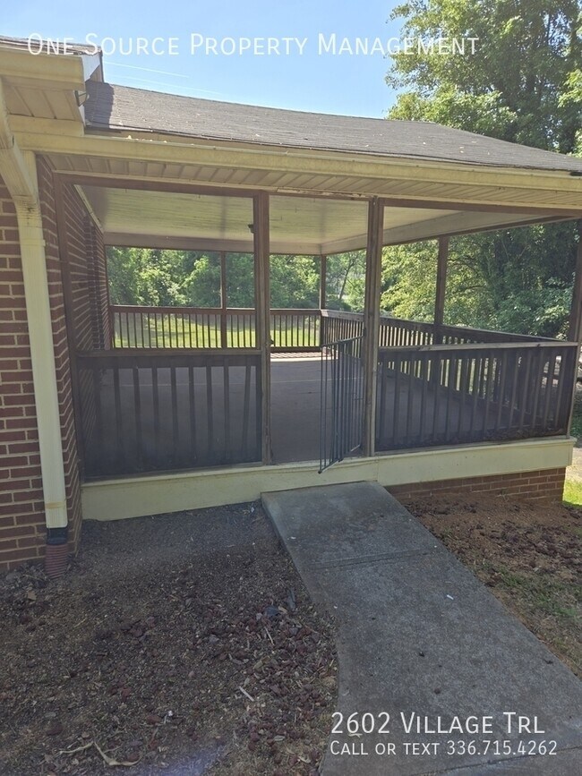 Foto del edificio - 2602 Village Trail NW