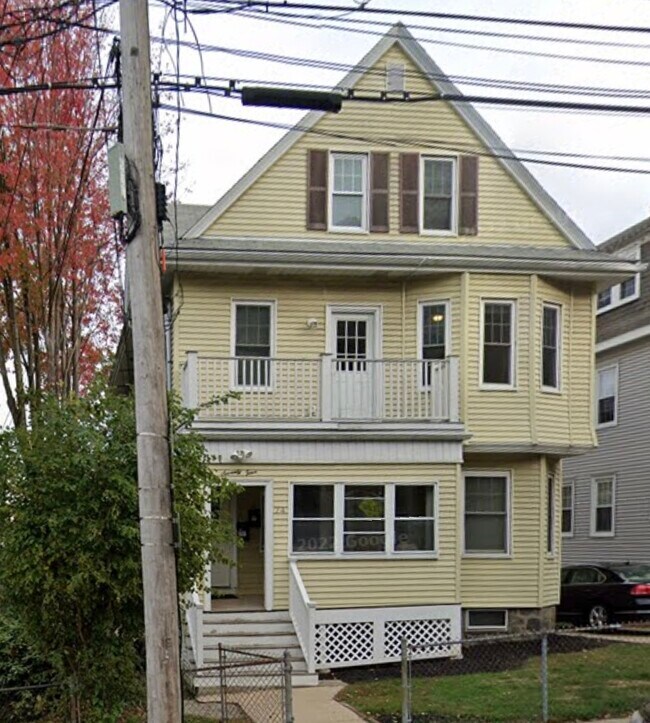 Building Photo - 78 Brooks St