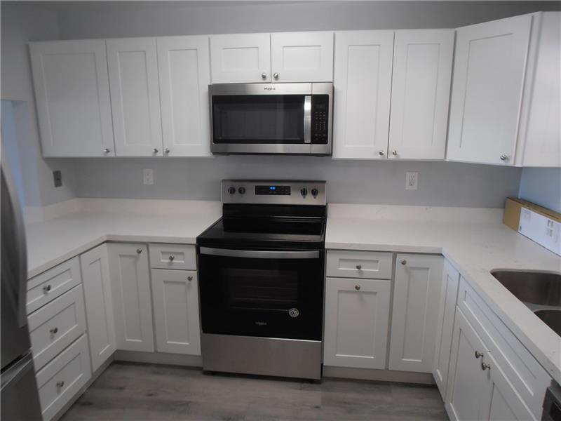 Primary Photo - 9495 Evergreen Pl
