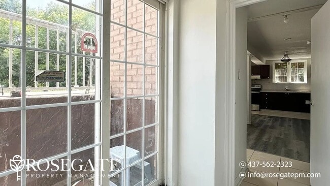 Building Photo - Spacious 1-Bedroom + Den Apartment in Mark...