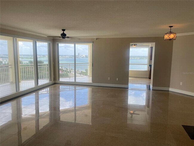 Foto del edificio - 1180 Gulf Blvd
