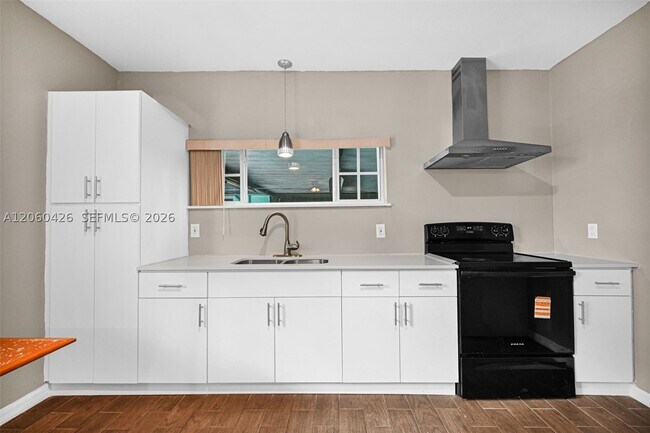 Foto del edificio - 81 NW 41st St