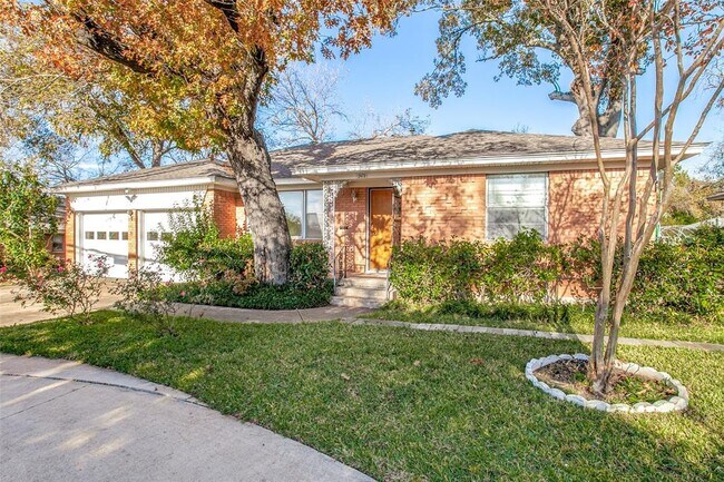 Foto del edificio - 2473 Highland Rd