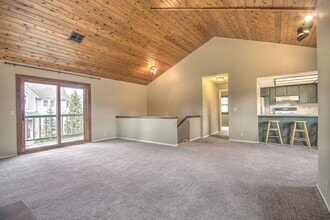 Building Photo - 455 Lincoln Ave