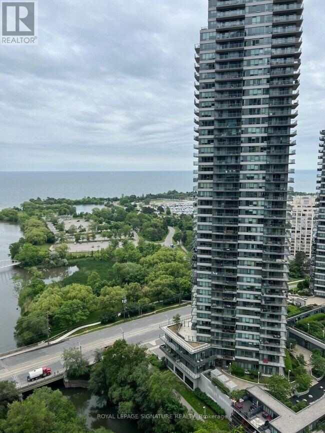 Building Photo - 2220 Lake Shore Blvd W