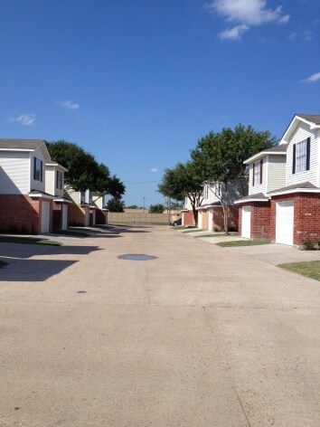 Foto del edificio - Inwood Trace Village