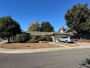 Building Photo - 1548 Truckee Way