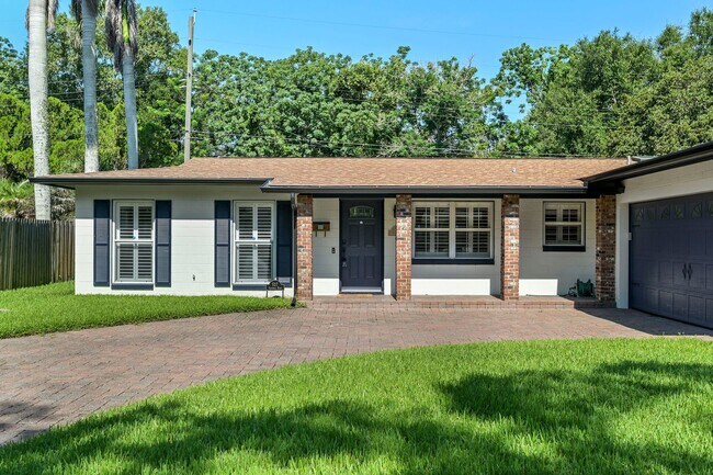Foto del edificio - Renovated Winter Park Pines Home for Lease